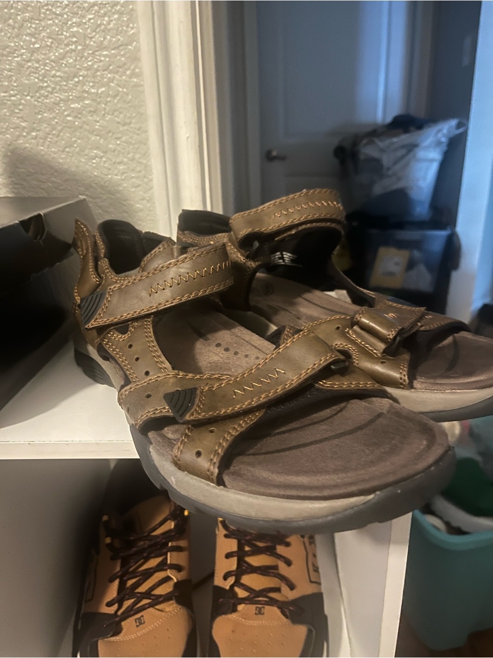 Earth Spirit Olive Brown Velcro Casual Sandals